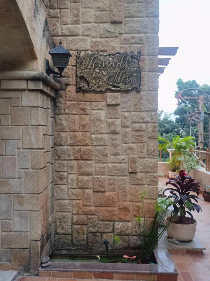 Nomads Nest Hyderabad Exterior foto