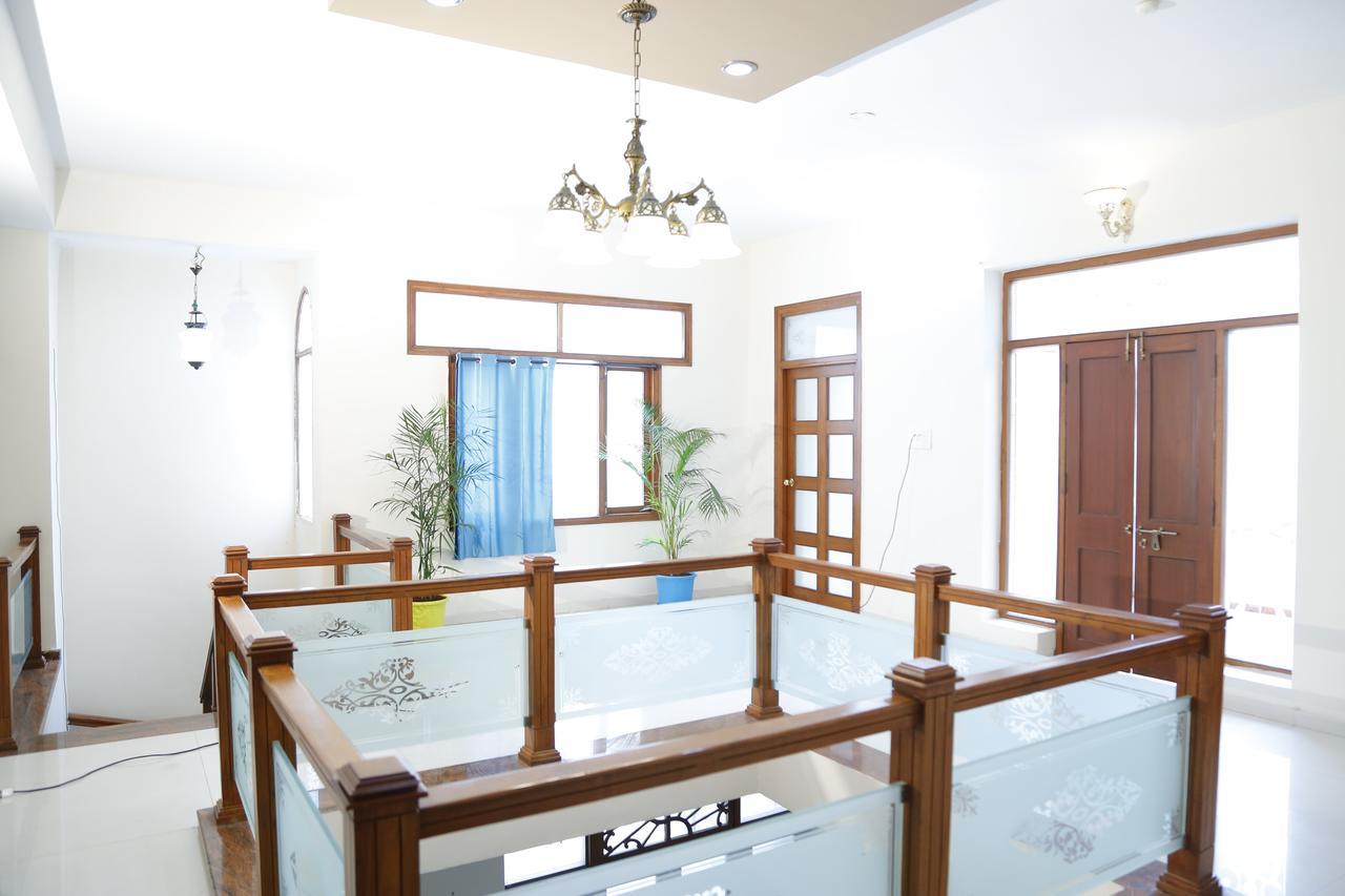 Nomads Nest Hyderabad Exterior foto